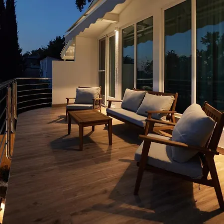 Vila River Breeze House *