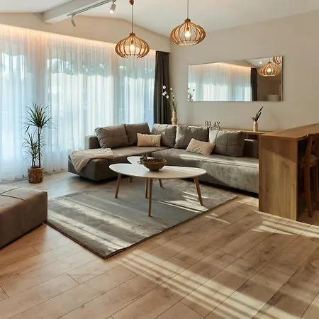 Vila River Breeze House