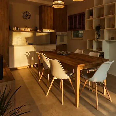 Vila River Breeze House