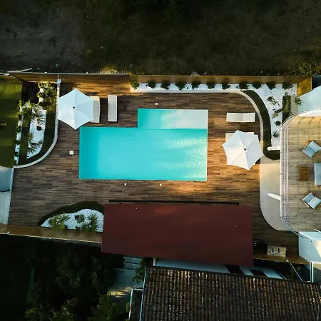 Vila River Breeze House *