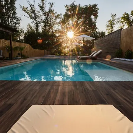 River Breeze House *