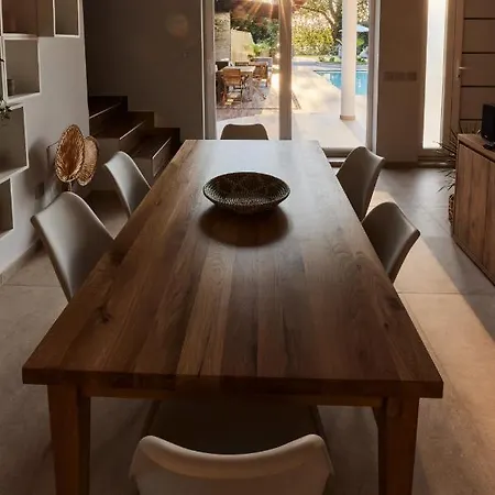 River Breeze House *